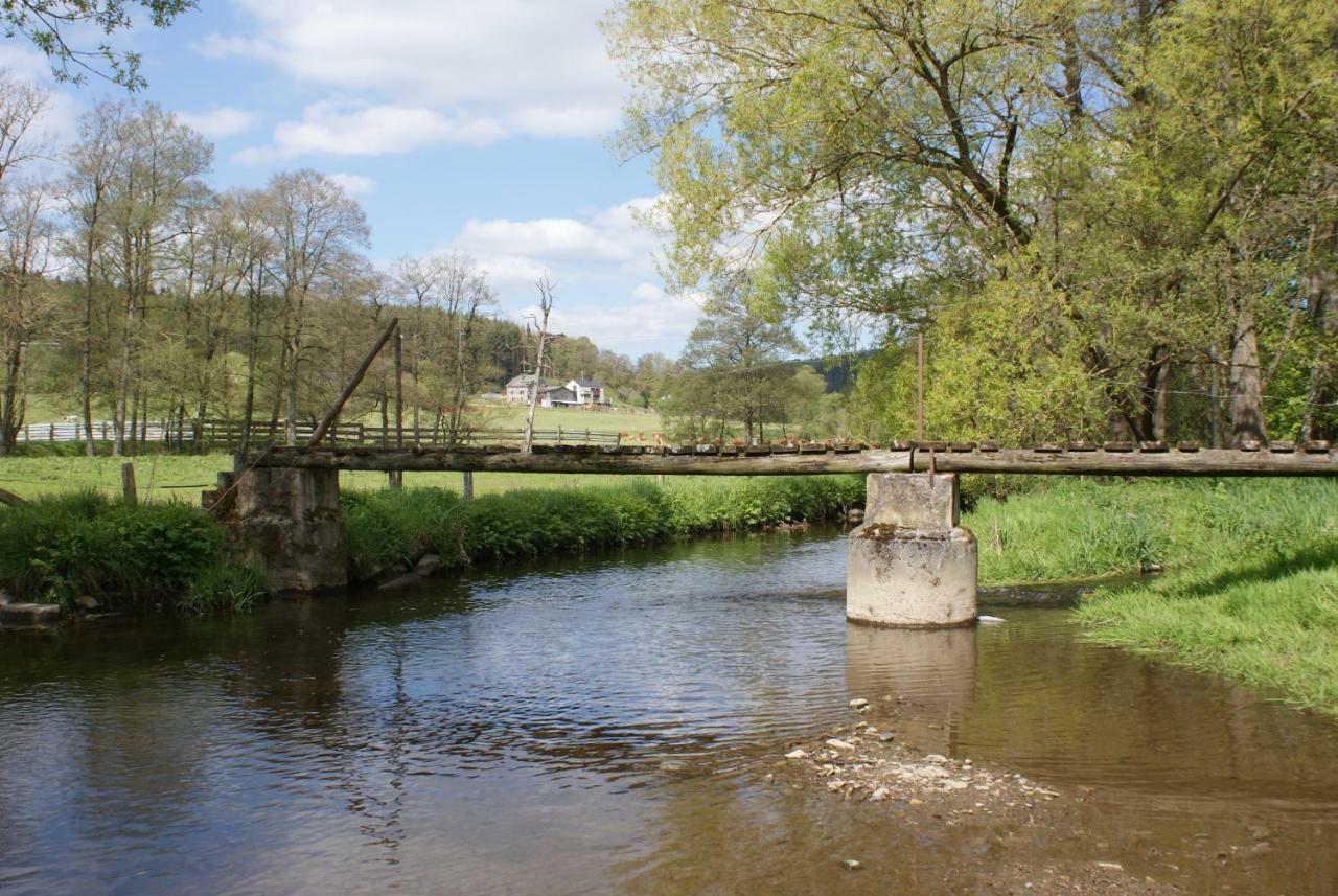 Le Gite De L Ourthe Ortheuville Buitenkant foto